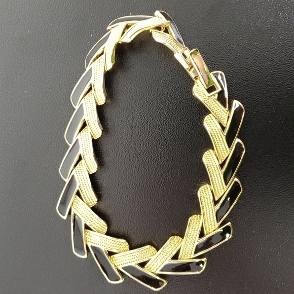 Bracelet Black & Gold Link 7" Vostume Jewelry EUC - Picture 5 of 6